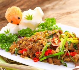 Thỏ Xào Sả Ớt